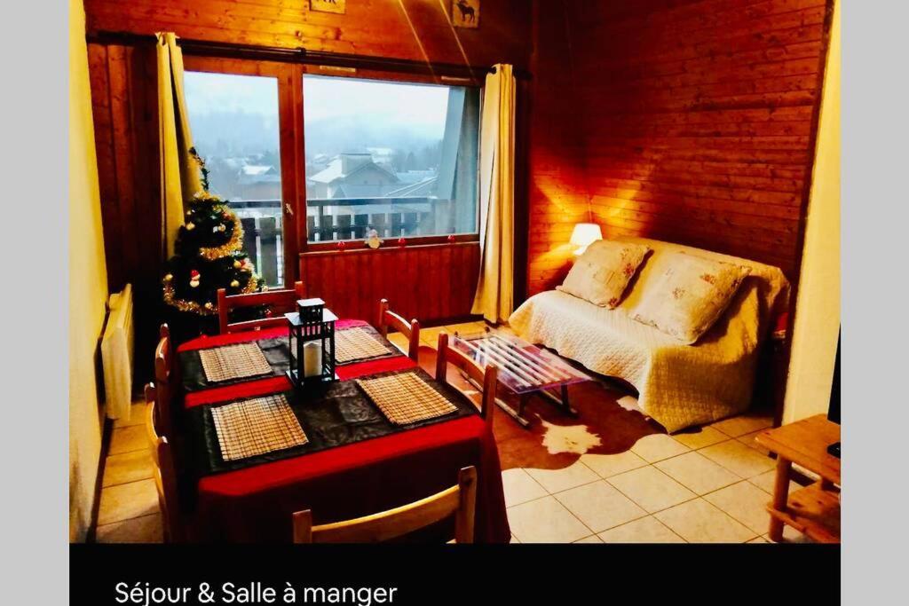 Superbe Appartement Au Centre De Samoens Exterior photo